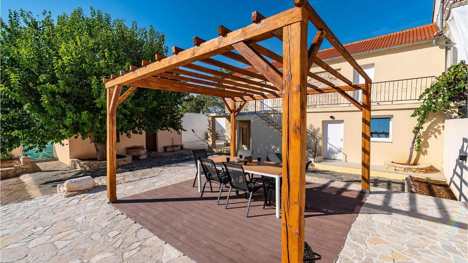 3 Bedroom Stunning Home In Gornje Rastane Donje Rastane 0*,