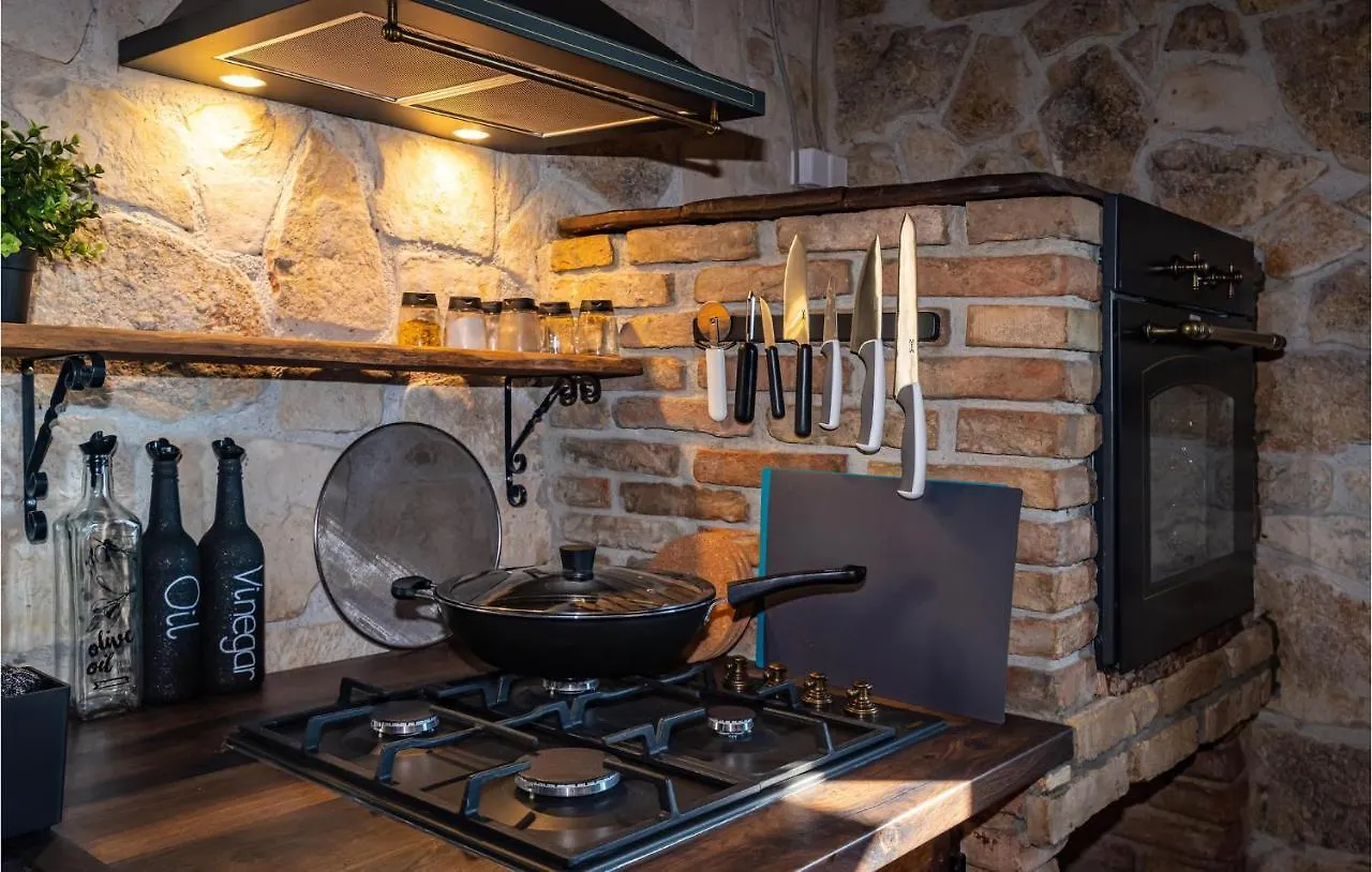 3 Bedroom Stunning Home In Gornje Rastane Donje Rastane 0*,