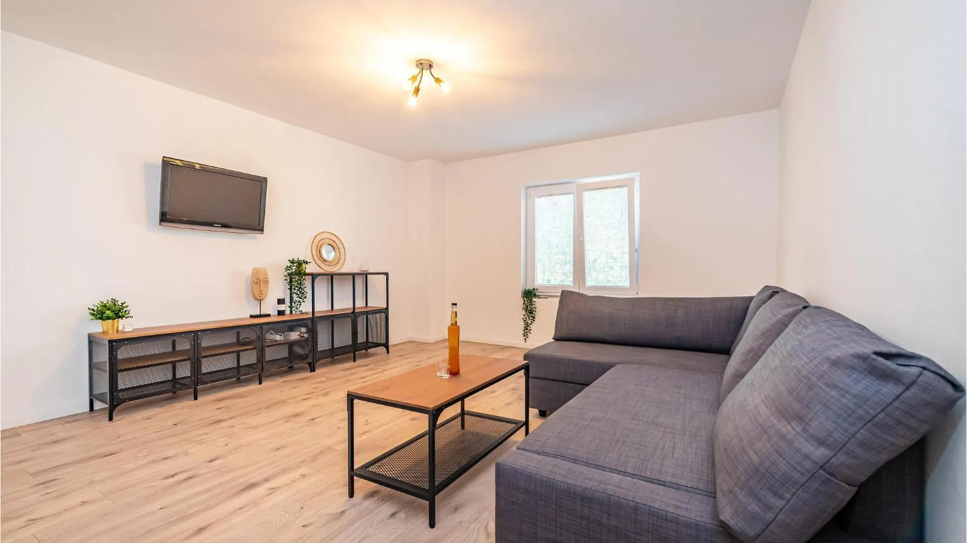 3 Bedroom Stunning Home In Gornje Rastane Donje Rastane